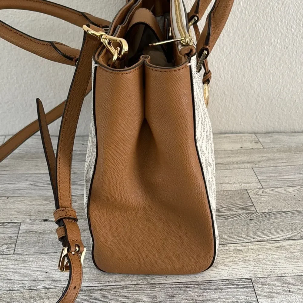Michael Kors Cream and Tan Signature Satchel - Picture 10 of 17